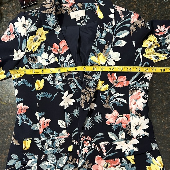 LOFT blazer - Picture 8 of 8